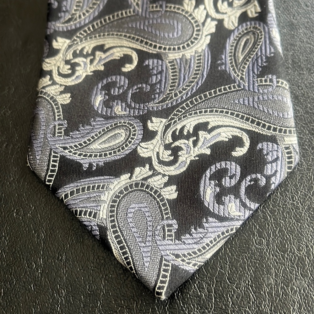 Michael Kors Black, Blue, Silver & Gray Paisley Silk Tie